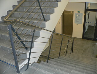 72 - Nerezové zábradlí