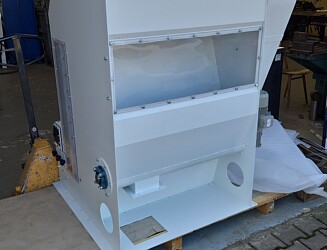 1 - Vibrační podavač