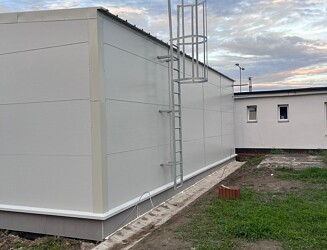 2 - Výroba a montáž ocelové haly s panely kingspan